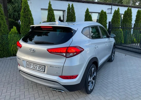 Hyundai Tucson cena 69900 przebieg: 77000, rok produkcji 2016 z Jarocin małe 254